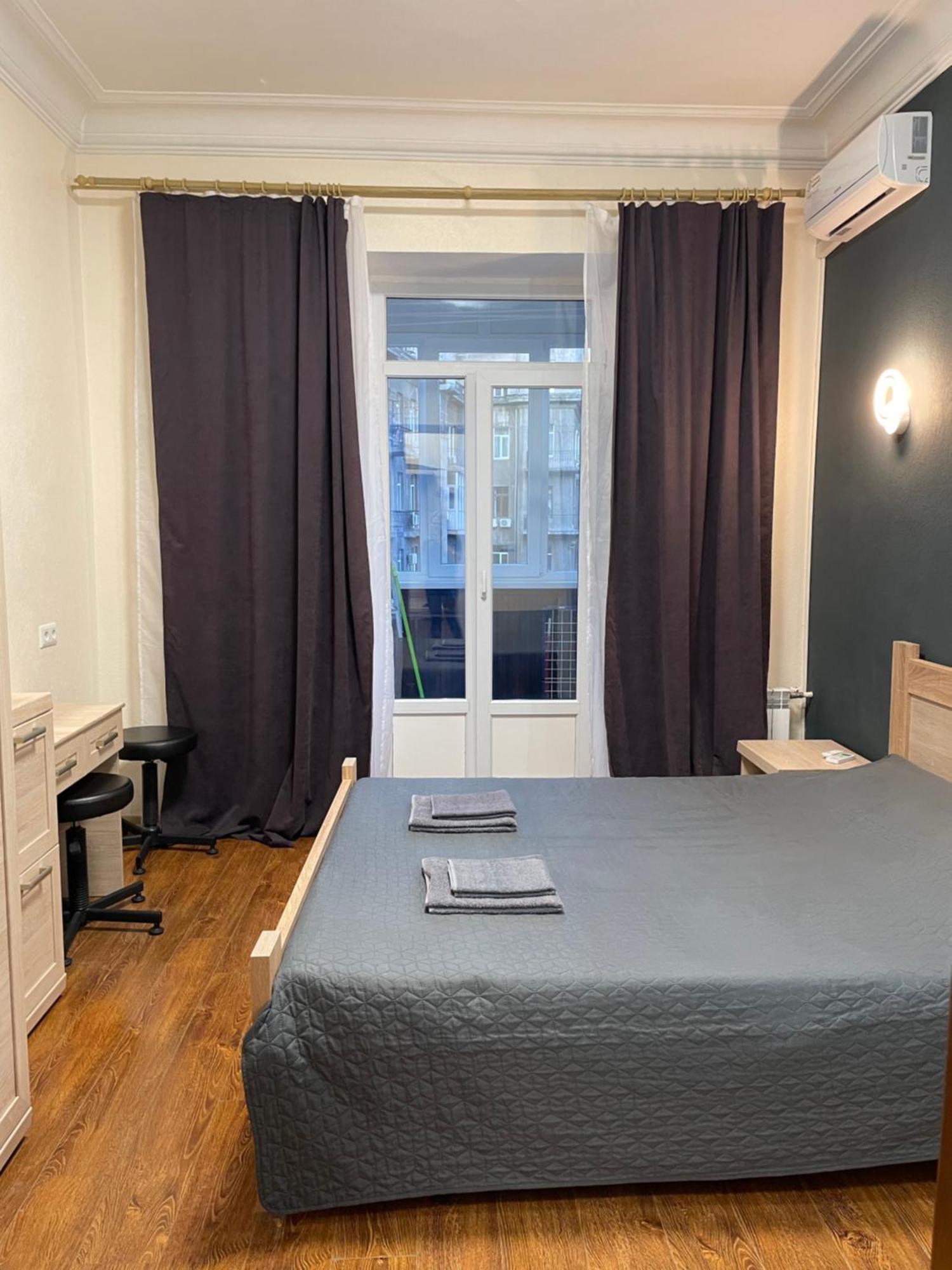 Freddies Apartment Kiev Ngoại thất bức ảnh